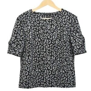 𝅺banana REPBULIC Gray Black Leopard Print Short Sleeve Top Women's Size XS